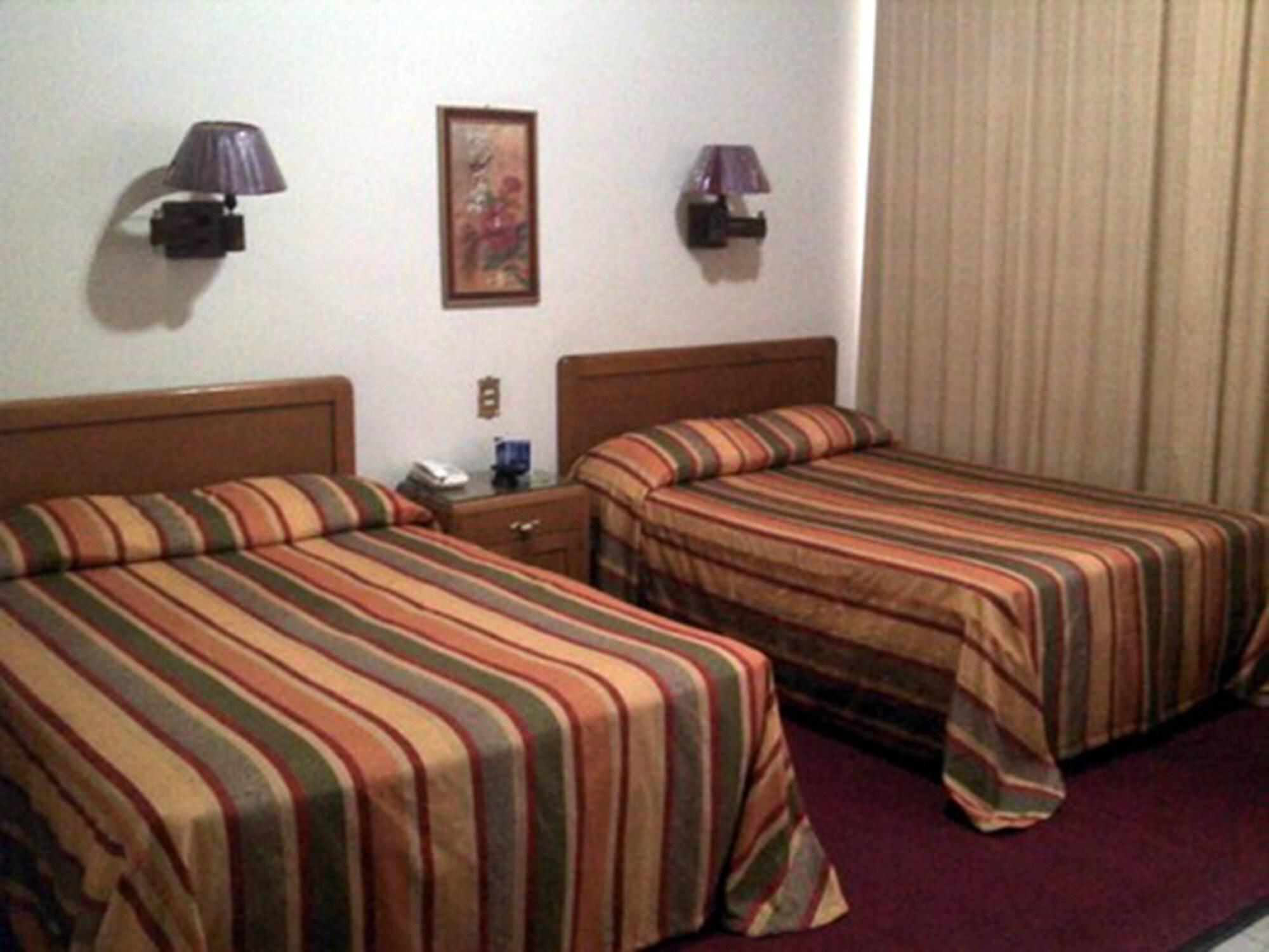 Hotel Calvete Torreón Eksteriør bilde